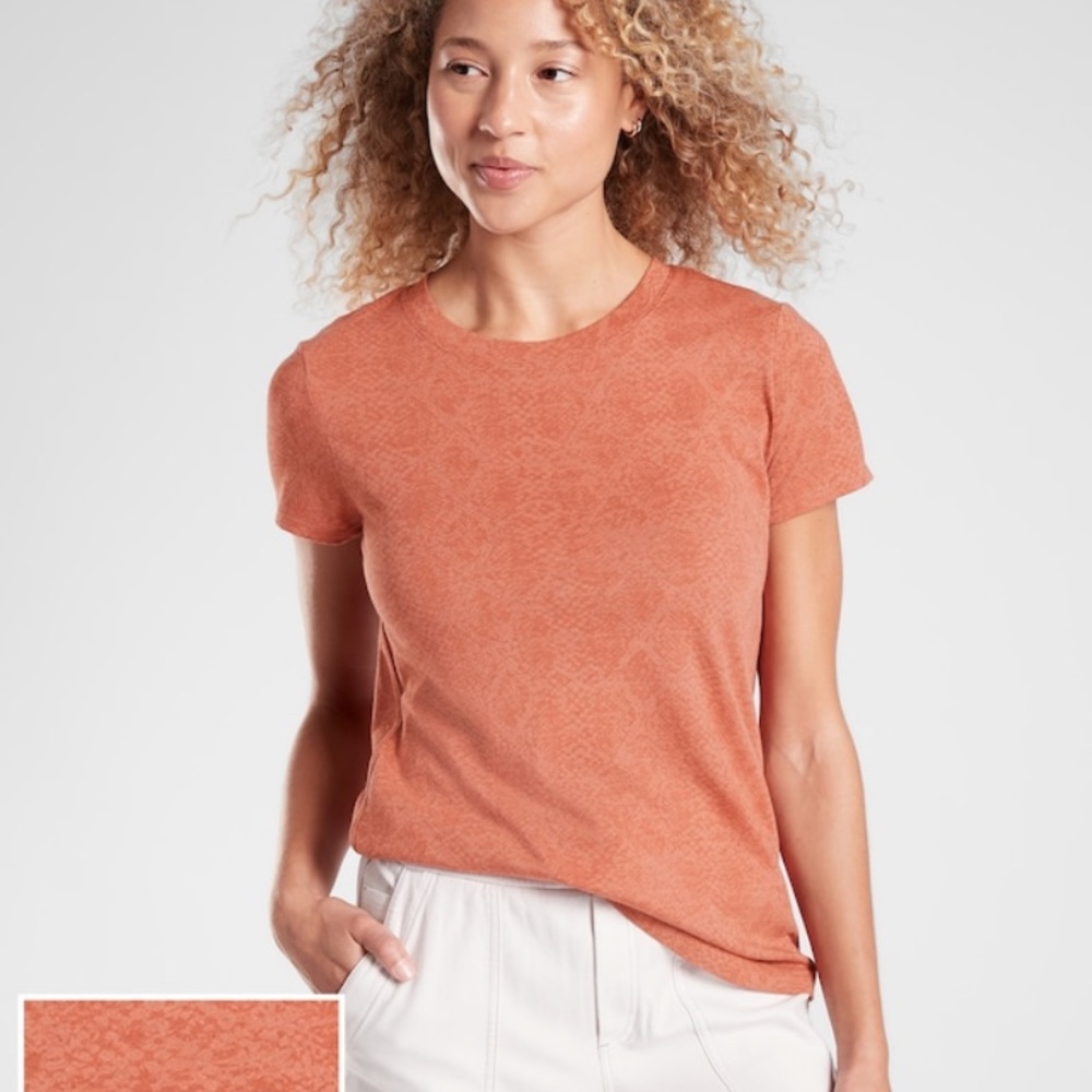 NWOT Organic Athleta Daily Snake Tee